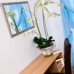 Hotel Holiday Park Hotell