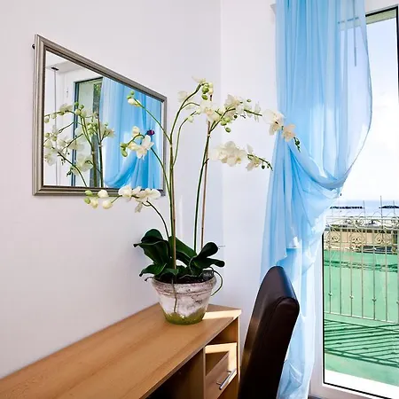 Hotel Holiday Park 3*