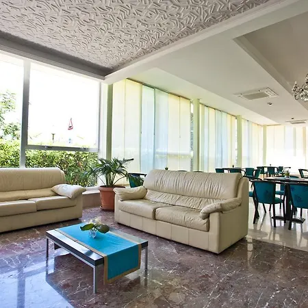 Hotel Holiday Park 3* Bellaria-Igea Marina