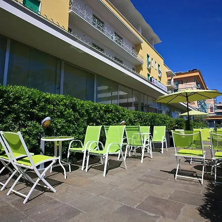 Hotel Holiday Park