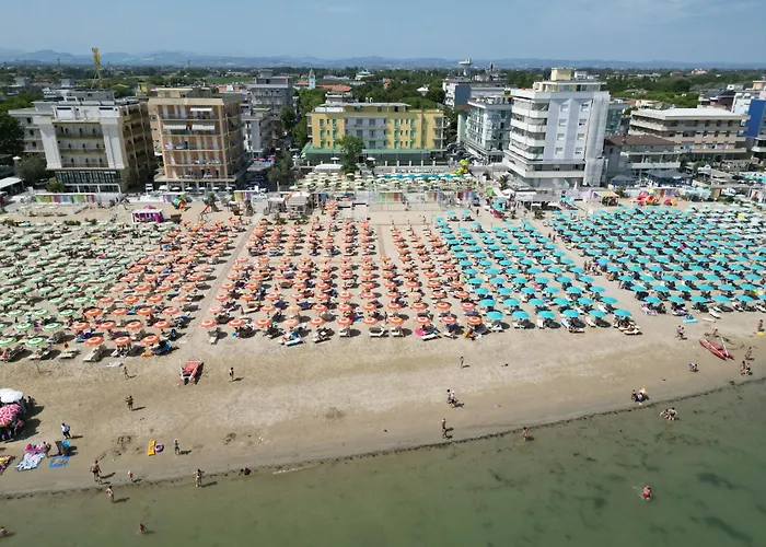 Hotell Hotel Holiday Park 3*