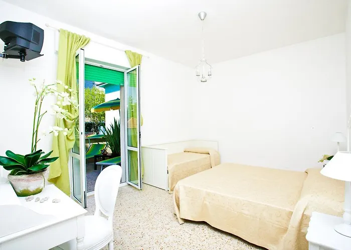 Hotel Hotel Holiday Park 3*