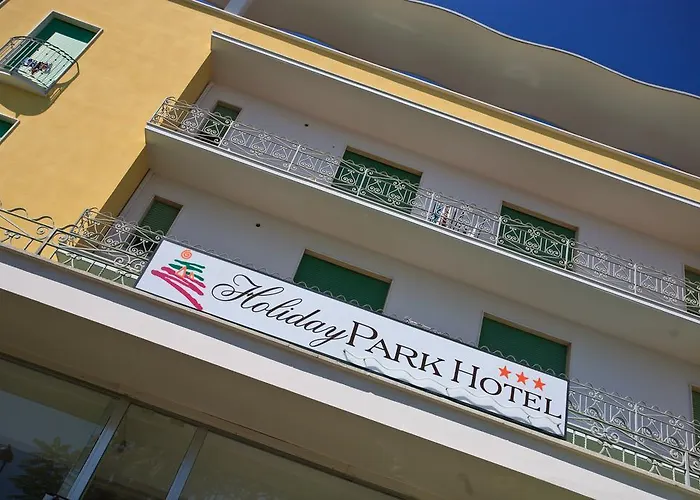 Hotell Hotel Holiday Park 3*