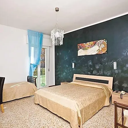 Hotel Holiday Park Hotel