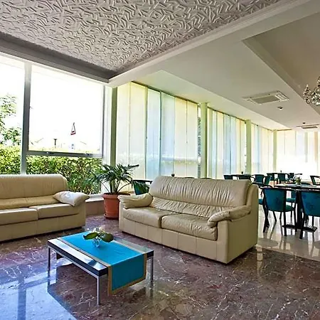 Hotel Holiday Park 3* Bellaria-Igea Marina