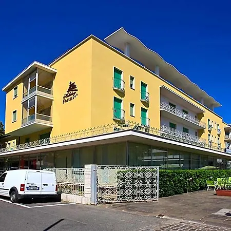 Hotel Hotel Holiday Park