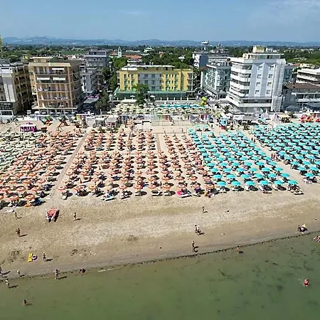 Hotel Holiday Park 3*