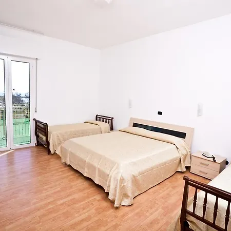 Hotel Holiday Park Hotel 3*