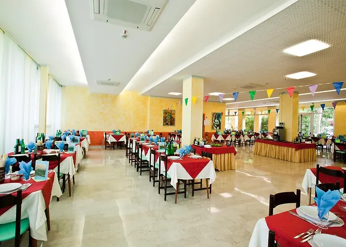 Hotel Hotel Holiday Park 3*