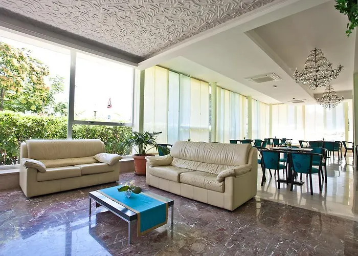 Hotel Holiday Park 3* Bellaria-Igea Marina