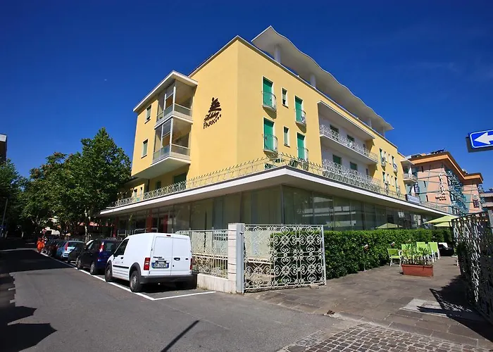 Hotel Holiday Park Hotel